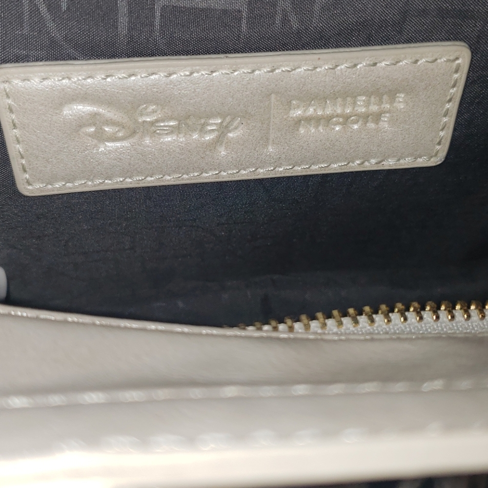Disney Danielle Nicole Bag Mrs. Potts - image 4